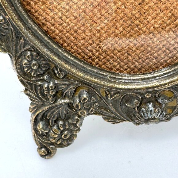 Hollywood Regency Ornate Gold Tone Oval Filigree Picture Frame Italy 4.5" - Picture 11 of 14